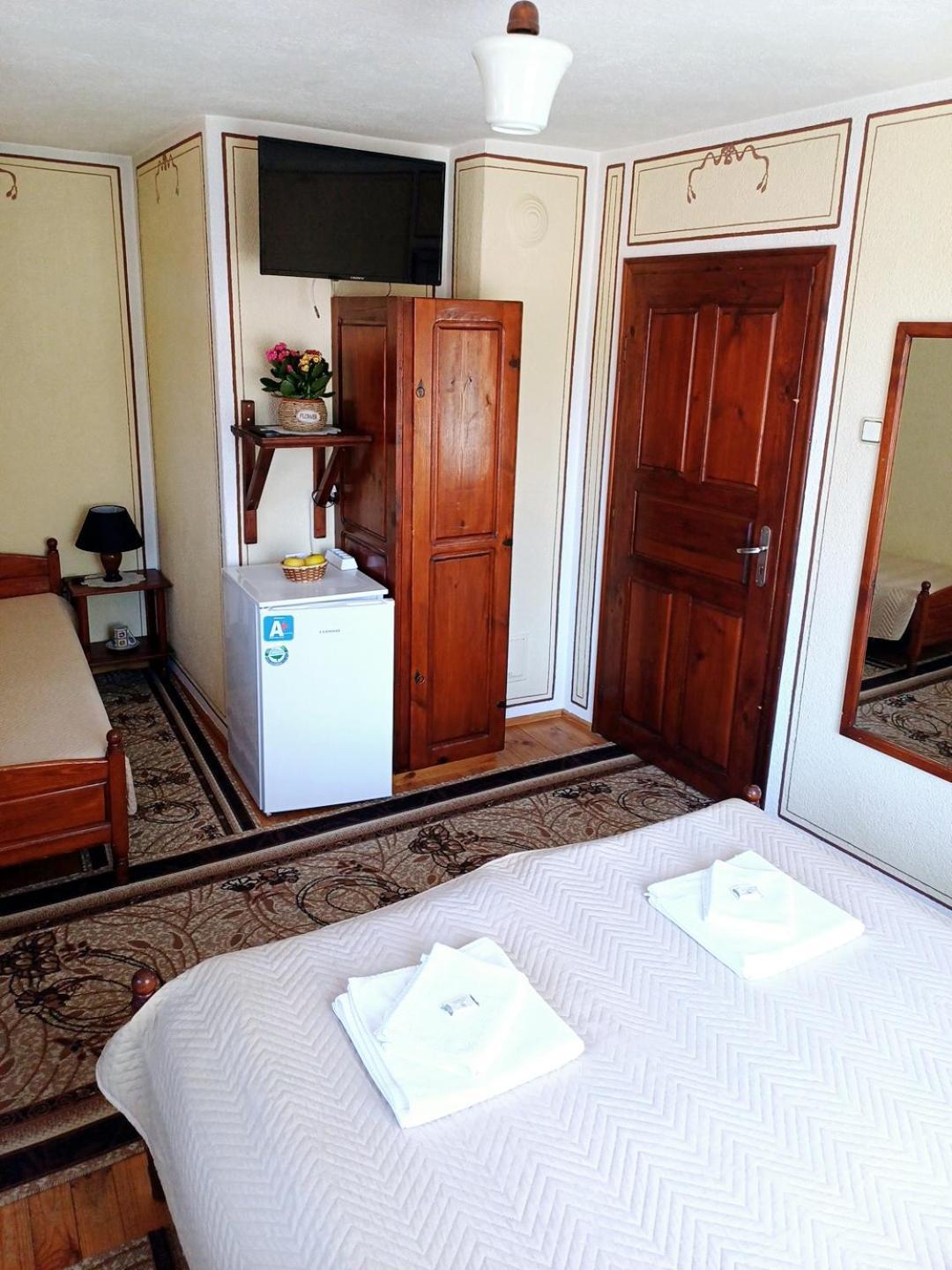 Guest Rooms Dona كوبريفشتيتسا المظهر الخارجي الصورة