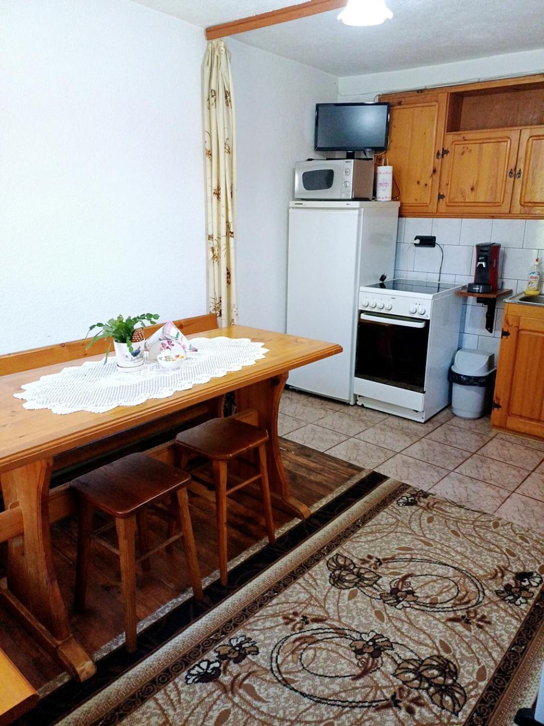 Guest Rooms Dona كوبريفشتيتسا المظهر الخارجي الصورة
