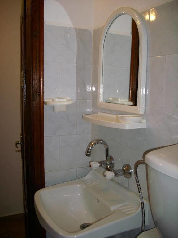 Guest Rooms Dona كوبريفشتيتسا المظهر الخارجي الصورة